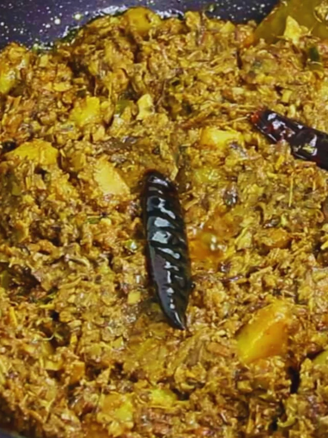 নিরামিষ মোচার ঘন্ট রেসিপি । Mochar Ghonto Recipe
